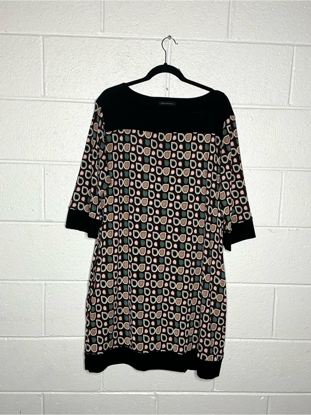 < Audrey Whitmore Plus Size Patterned Shift Dress Size 3X >